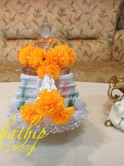 พวงมาลัยผ้า ดอกมัม สีเหลือง, เหลืองส้ม (สีประจำวันจันทร์) - พวงมาลัยผ้า ประจำวันจันทร์ - Fabric garland