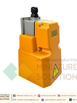 LTH-1/6 foot switch 15A 250VAC สวิทช์เท้าเหยียบ ฟุตสวิทช์ สวิทช์เท้า สีเหลือง