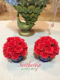 พานพุ่มดอกกุหลาบ - พานพุ่มดอกกุหลาบ (สีแดง) ประดิษฐ์จากดิน - Rose Flower - Phan bush