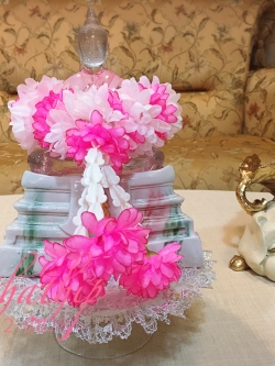 พวงมาลัยผ้า ดอกมัม สีขาว, ชมพู (สีประจำวันอังคาร) - พวงมาลัยผ้า ประจำวันอังคาร - Fabric garland