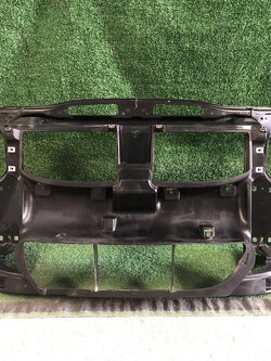 พล่าสติกหน้าหม้อน้ำ BMW