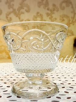 แก้วน้ำพระ