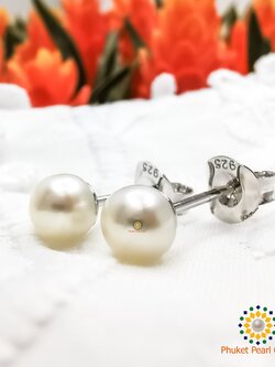 ต่างหูมุกคลาสสิค ขนาด 6 มิล เล็กติดหู ในวันสบายๆ