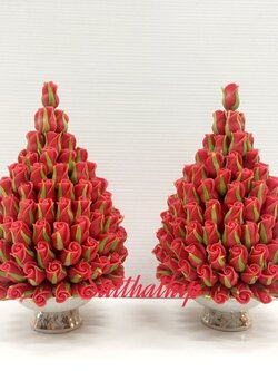 พานพุ่มดอกกุหลาบ ประดิษฐ์จากดิน [4 นิ้ว 1,690 บาท/คู่]