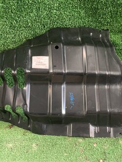 ถาดกั้นแคร้งเครื่อง Mitsubishi Pajero