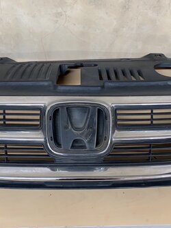 กระจังหน้า Honda City 2012