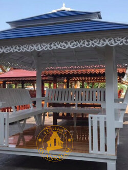 ( รหัส B2-กั้นเสา ) ศาลา ไม้สัก สีขาว คาขาว หลังตั้ง มีกั้นติดเสา2ด้าน /ขนาด 2x2x3 เมตร