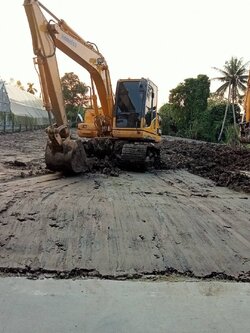 รับเหมา ขุดสระ ถมที่ เขตดุสิต ติดต่อ 080-309-9670