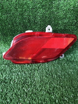 ไฟในกันชนหลัง R Toyota Yaris