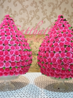 พานพุ่มดอกกุหลาบ ประดิษฐ์จากดิน [10 นิ้ว 9600 บาท/คู่]