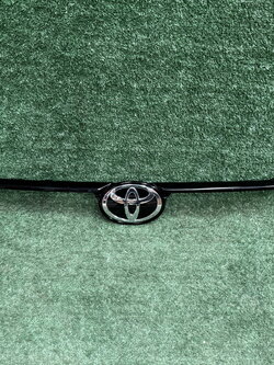 กระจังหน้า+โลโก้ Toyota Yaris Ativ 2023-2025