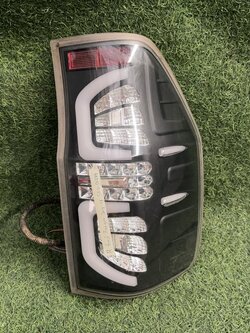 ไฟท้าย R Ford Ranger 2012-18