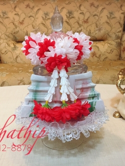 พวงมาลัยผ้า ดอกมัม สีขาว,แดง (สีประจำวันอาทิตย์) - พวงมาลัยผ้า ประจำวันอาทิตย์ - Fabric garland