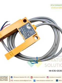 BERM E3S-GS30E4 Photoelectric Switch 3สาย NPN NO เซ็นเซอร์ก้ามปู สวิตช์เซนเซอร์โฟโตอิเล็กทริก E3S-GS3E4 GS3B4E3S-GS30E4 ก้ามปู