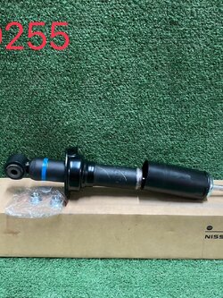 โช๊คหน้า Nissan Navara 2007-13