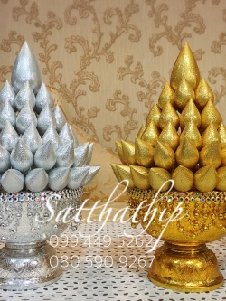 พานพุ่มดอกบัวเงินทอง