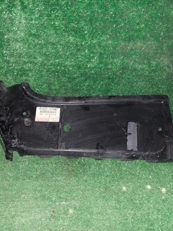 เหล็กยึดบังโคลนหลัง Toyota Vios Yaris 2001-18