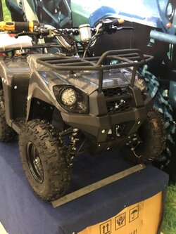 ATV ขับเคลื่อนด้วยระบบมอเตอร์ไฟฟ้า เหมาะสำหรับเด็ก 4 ขวบขึ้นไปเงียบและปรอทภัยแบตชาร์ทกับไฟบ้านได้ สินค้าจากโรงงานมาตราฐานอะไหล่มีเปลี่ยนทุกชิ้น