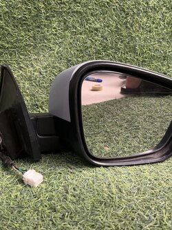 กระจกมองข้าง R MG6 5สาย มีตำหนิตรงไฟ