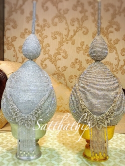 พานพุ่มเงินทอง [9 นิ้ว/ 4,700 บาท/คู่]