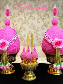 ชุดพานพุ่ม พร้อมพานเครื่องทองน้อย สีชมพู ประดับคริสตัล