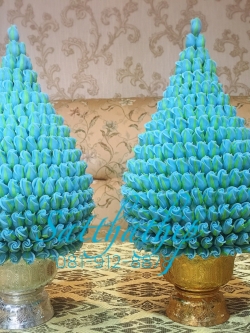 พานพุ่มดอกกุหลาบ ประดิษฐ์จากดิน [8 นิ้ว 4,000 บาท/คู่]