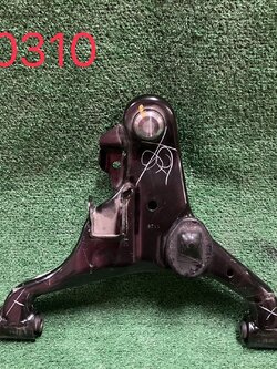 ปีกนกล่าง R Nissan Navara D40 Caliber แท้ศูนย์