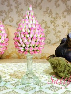 พานพุ่มดอกกุกลาบ (สีขาวอมชมพู) ประดิษฐ์จากดิน - Phan bush