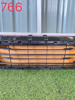 หน้ากระจัง Isuzu D-Max 2022-23