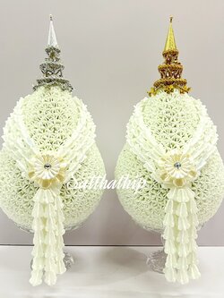 พานพุ่มดอกรักประดิษฐ์ [6"]