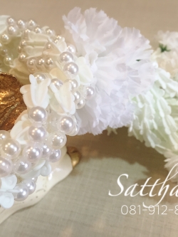 พวงมาลัยมุกผสมดอกรัก พลาสติก- Pearl Garland