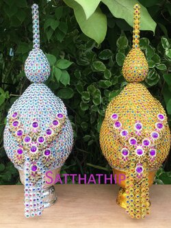 พานพุ่ม - พานพุ่มสักการะ - พานพุ่มเงินทอง - พานพุ่มนพเก้า [6 นิ้ว/ 2,900บาท/คู่]