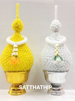 พานพุ่มดอกบานไม่รู้โรยประดิษฐ์ [8 นิ้ว/ 3,300บาท/คู่]