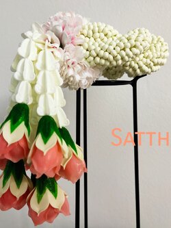 พวงมาลัยดอกรัก - พวงมาลัยดอกรักเกลียว - พวงมาลัยดอกรักเกลียวประดิษฐ์