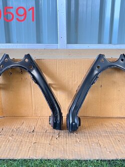 ปีกนกบน L+R Isuzu D-Max 2003-15
