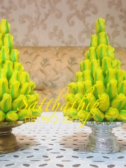 พานพุ่มดอกกุหลาบ ประดิษฐ์จากดิน [3 นิ้ว 850 บาท/คู่]