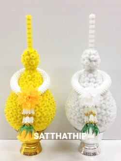 พานพุ่มดอกบานไม่รู้โรยประดิษฐ์ [6 นิ้ว/ 2,300บาท/คู่]