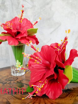 ชุดกรวยดอกชบา ประดิษฐ์จากดิน จำนวน 2 กรวย