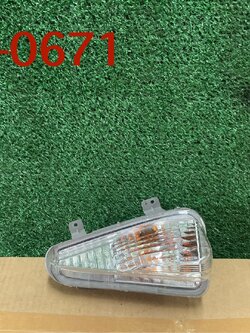 ไฟเลี้ยวในบังโคลนหน้า R Toyota Innova 2021-2023+แท้มือสอง