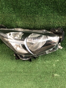 ไฟหน้า R Mazda2 2015-2019