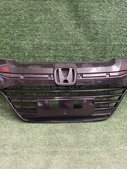 กระจังหน้า มีตำหนิ Honda HR-V 2014-2018