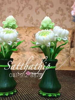 แจกันดอกบัว - ดอกบัวประดิษฐ์ - แจกันดอกบัวพับสีขาว (ข้างละ 3 ดอก) ประดิษฐ์จากดิน - แจกันดอกบัวประดิษฐ์ - Lotus Flower
