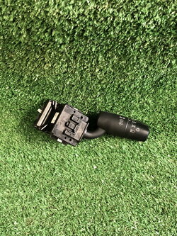 สวิตช์ยกเลี้ยว Mazda CX-5 2013