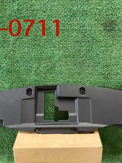 พลาสติกครอบกลอนล๊อคฝากระโปรงหน้า Toyota Revo 2015-2020+ แท้ศูนย์