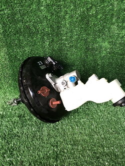 หม้อลมเบรคครบชุด Toyota Yaris 2017-2019