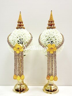 พานพุ่มดอกรักประดิษฐ์