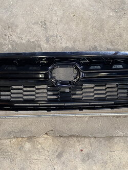 กระจังหน้า Toyota Cross GR 2022-2023