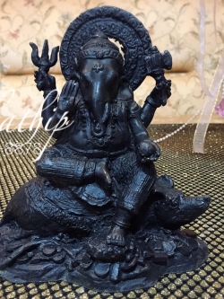 พระพิฆเนศ ปางพระวิชัย คณปติ - Ganesha: Lord of Success