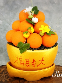 ส้มผสมฟักเงิน,ฟักทอง ประดิษฐ์จากดิน กระถางก้อนทอง/ ผลไม้มงคล ประดิษฐ์จากดิน กระถางก้อนทอง *ตัวหนังสือจีน แปลว่า ร่ำรวย โชคลาภ