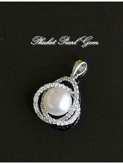 Authentic with elegantly White Pearl Pendant